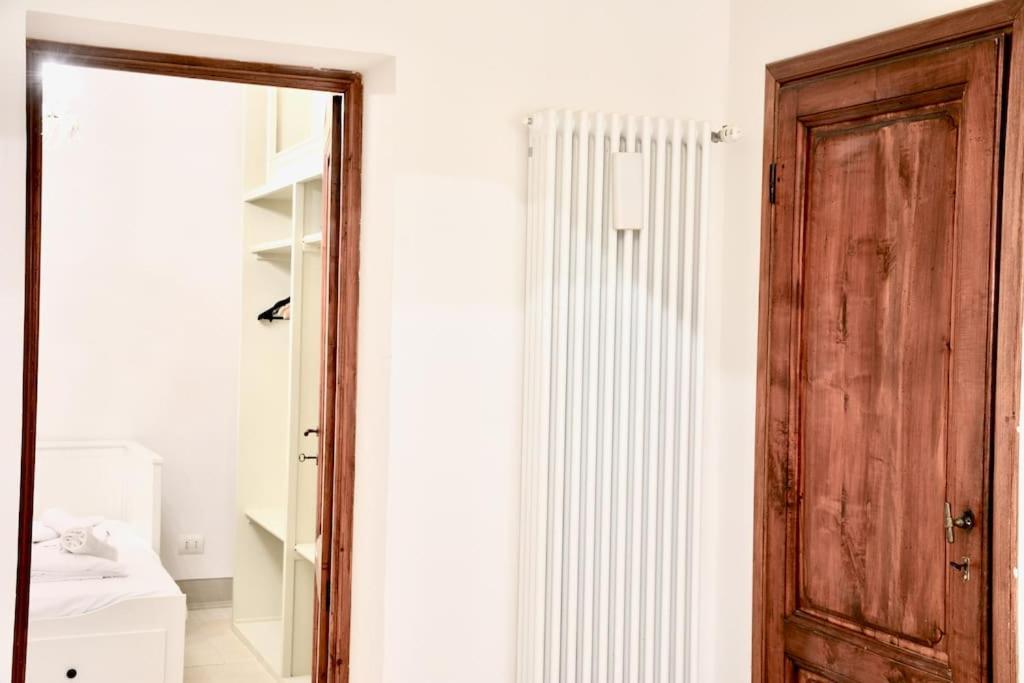 Belle Donne Historical Apartment - City Center Флоренція Екстер'єр фото