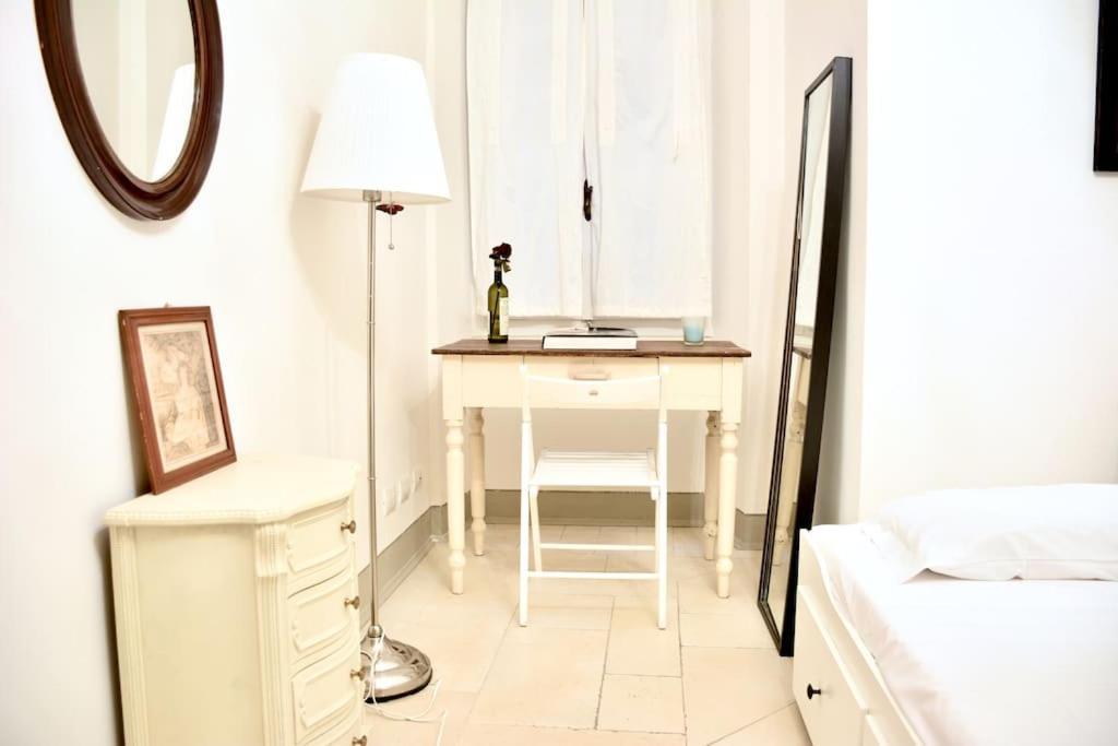 Belle Donne Historical Apartment - City Center Флоренція Екстер'єр фото